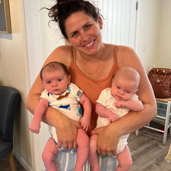 Meet your Posher, Ashley - Picture 3 of 3